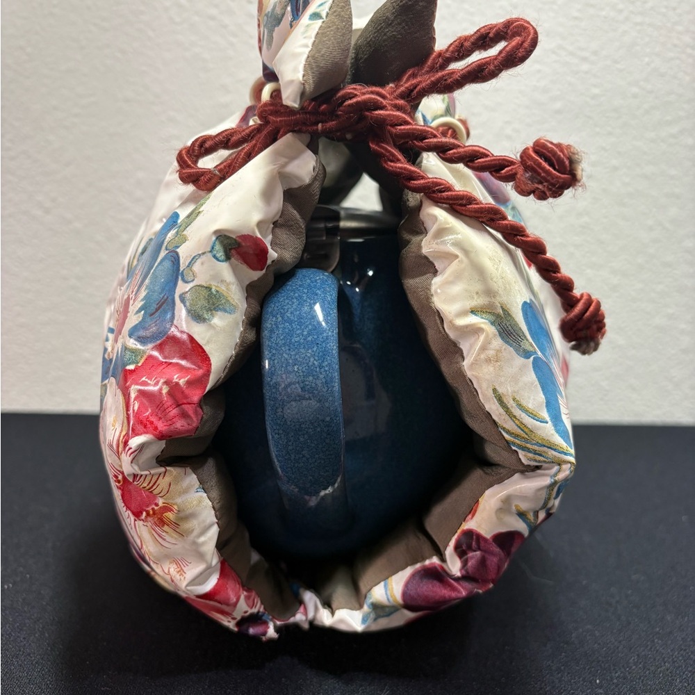 Vintage Tea Cosy Floral Plastic  Drawstring Bag with Wooden Base